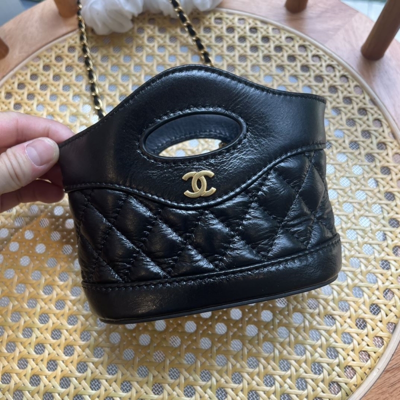 Ch**el bucket bags
